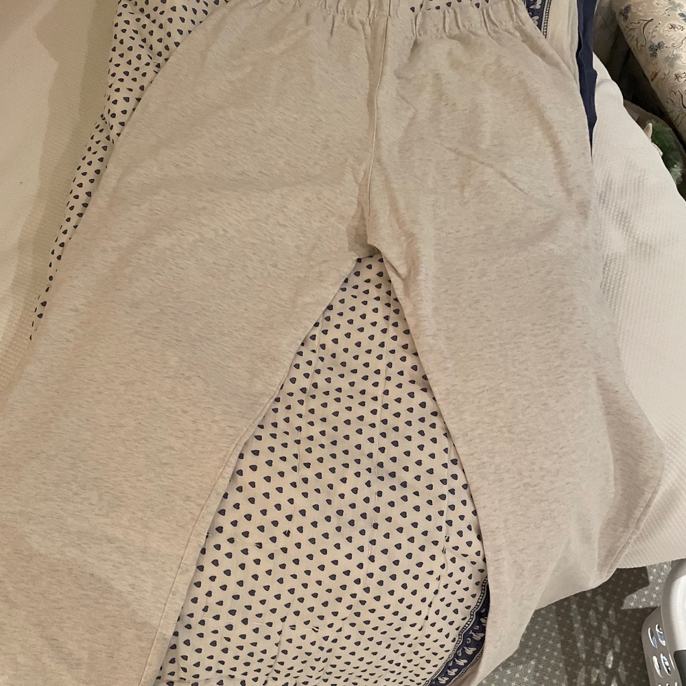 Wide leg brandy Melville cotton sweatpants
